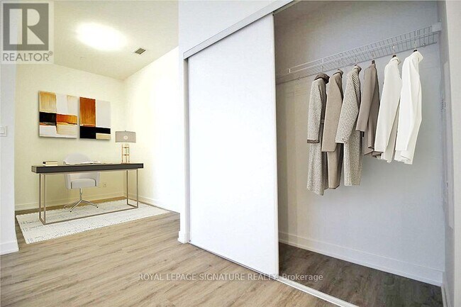 Photo - 50 Ordnance St Unité 217