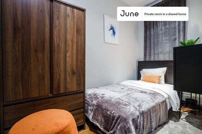 Room in Shared 4 bed/2 bath home in Upper East Side