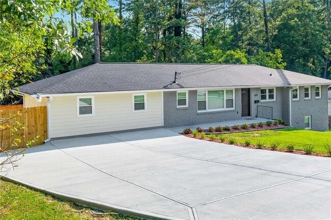 Building Photo - 681 Fielding Ln SW Rental