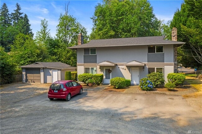 Building Photo - 4104 7th St SW Rental