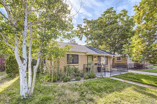 Photo - 2832 Pontiac St