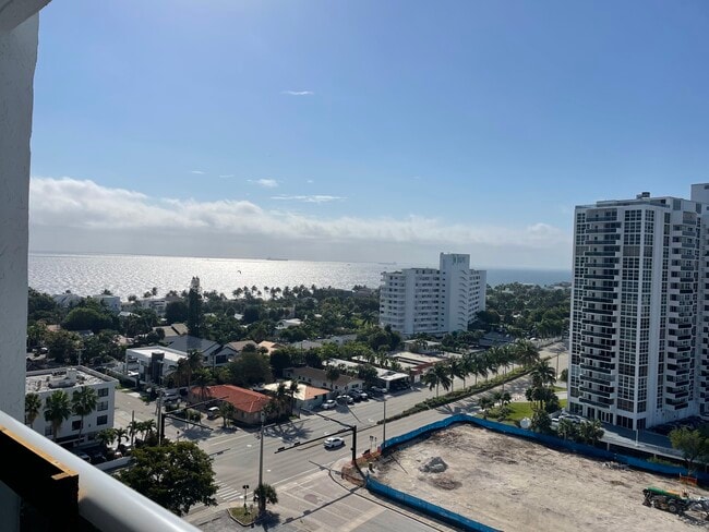 Photo - 3015 N Ocean Blvd Unidad 14i