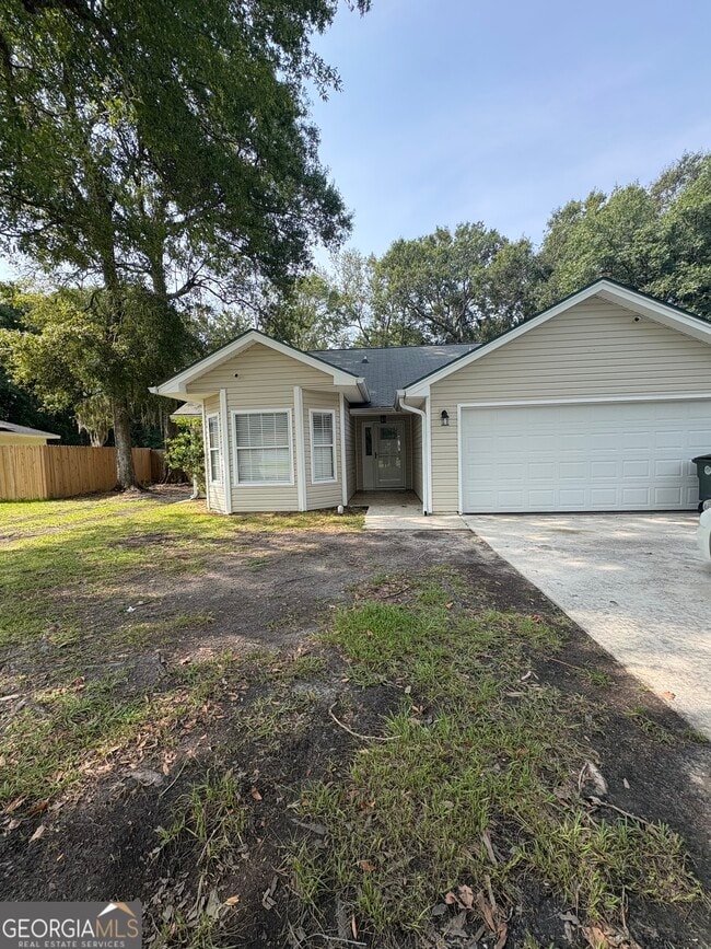 Building Photo - 112 Boxwood Ct