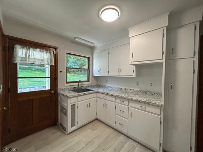 318 Palmer Rd