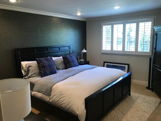 Master Bedroom - 2378 Villanova Rd