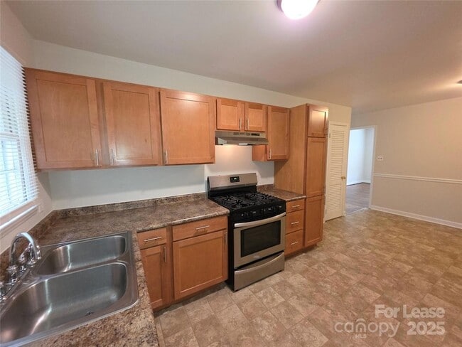 Photo - 3721 Driftwood Dr