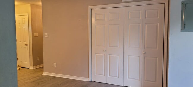 Photo - 1989 Todd Cove