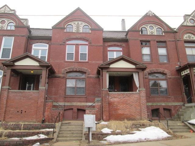 Photo - 2963 Pacific St