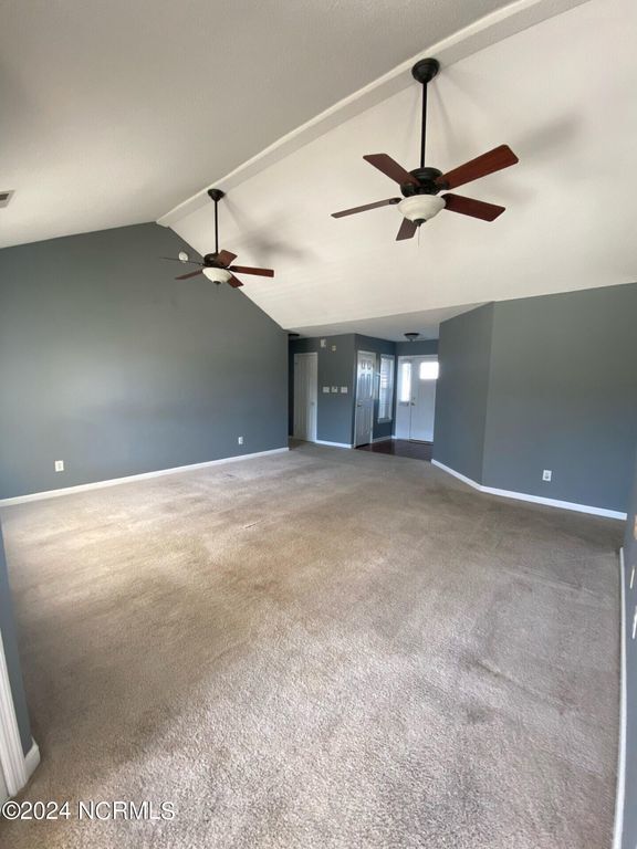 Photo - 1204 Huff Dr