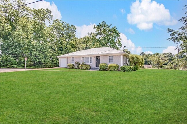 Photo - 2072 Whites Mill Rd