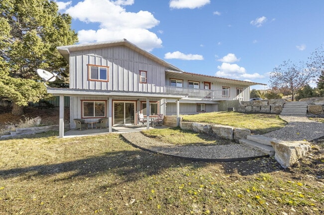 Photo - Hillside Hideaway in Historic Virginia Cit... Unit B