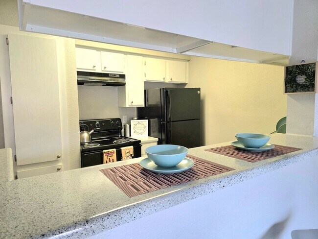 Photo - Oaks of Westlakes Apartments