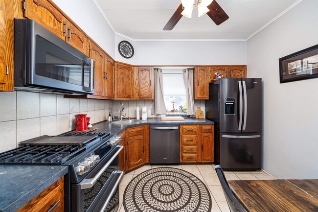 Photo - 27 Reservoir Ave Unidad 2