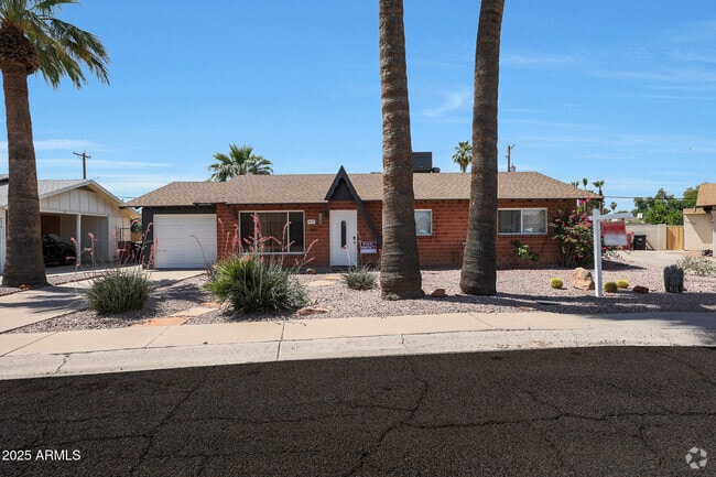 Building Photo - 8507 E Mariposa Dr Rental