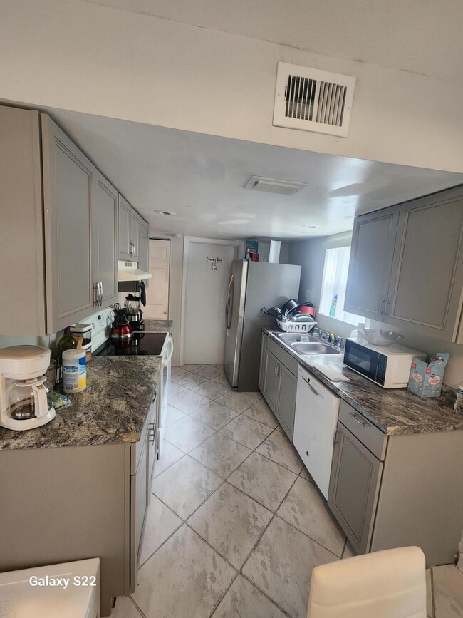 Photo - 5884 Dewberry Way