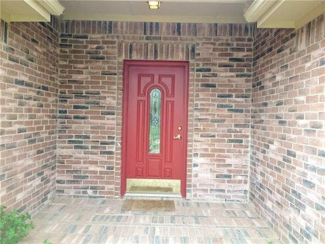Photo - 625 Rothschild Ln