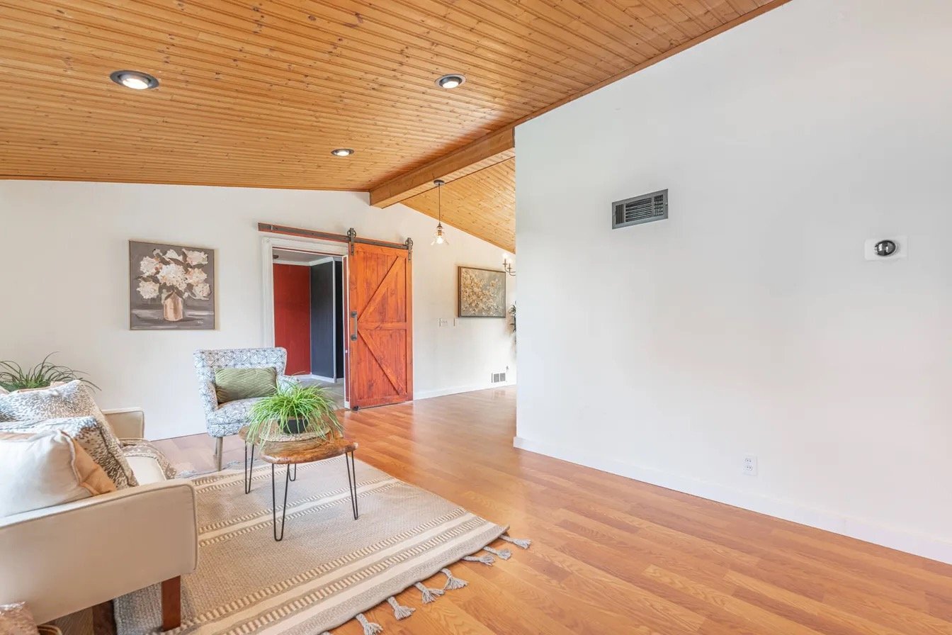 Photo - 4041 Rosehill Dr