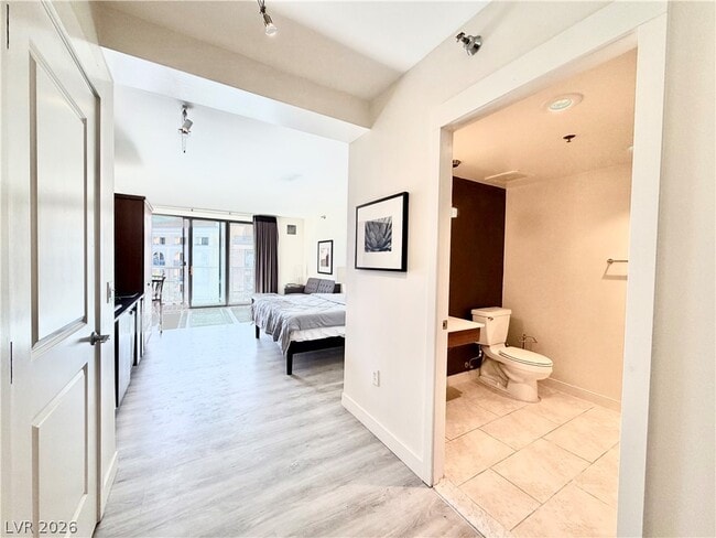 Photo - 29 Montelago Blvd Unidad 439