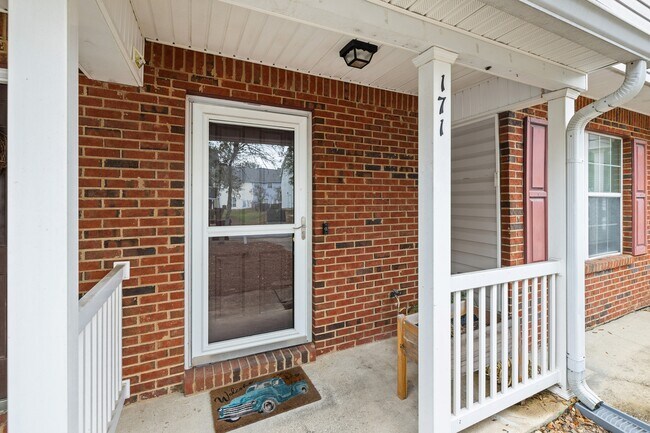 Photo - 171 Swaying Pine Ct