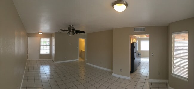 Photo - Gorgeous 3Bed/2.5Bath/Pool/Spa, 2-Story Home located in the NW part of the valley