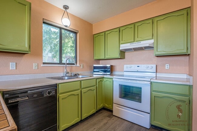 Photo - 507 S Broadway Condo