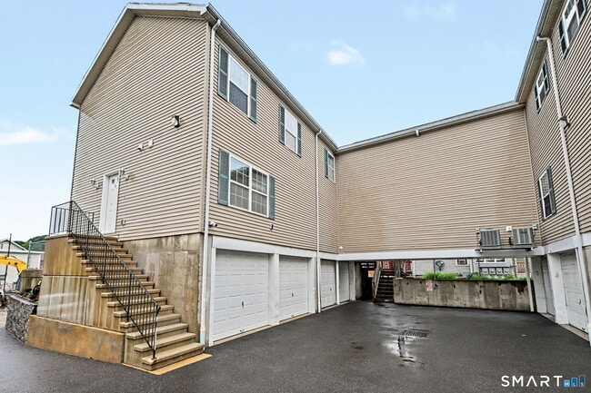 Photo - 149 S Main St Unit D