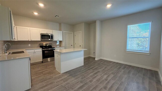 17630 Blackhawk Ct