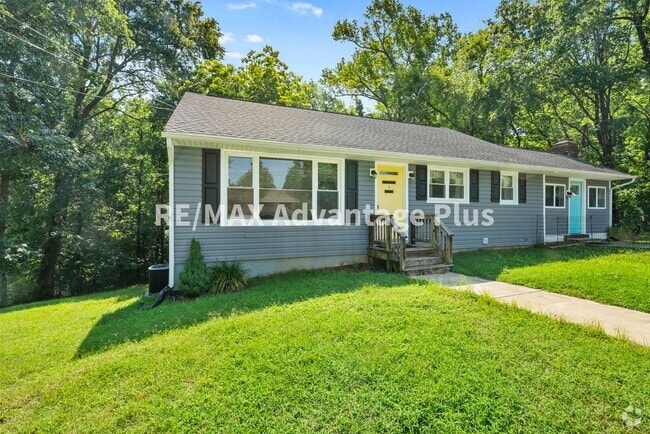 Building Photo - 1508 Noblin Dr Unit A Rental