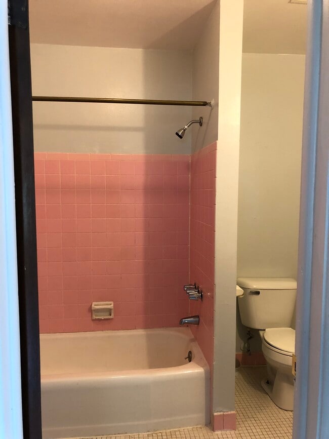 Photo - 1 Bedroom Apartment-St. Francis Unit 16