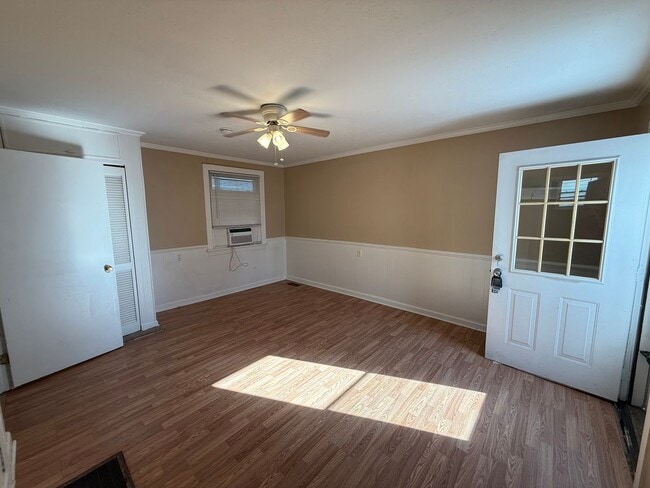 Photo - 2 bedroom duplex in the highlands!