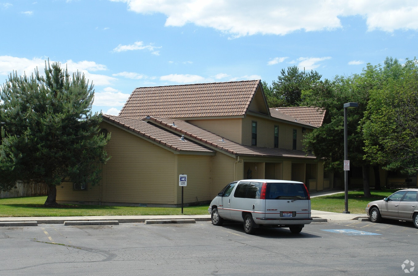 Wildwood Apartments - Wildwood Apartments