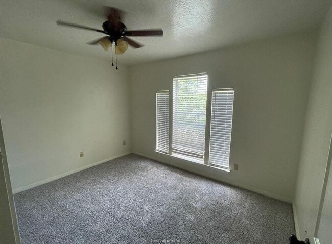 Photo - 1405 Summit St Townhome