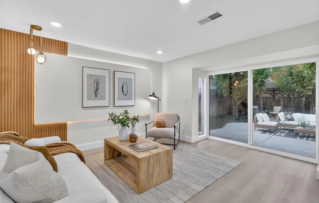 Photo - 5003 Valdez Ave Unit 4