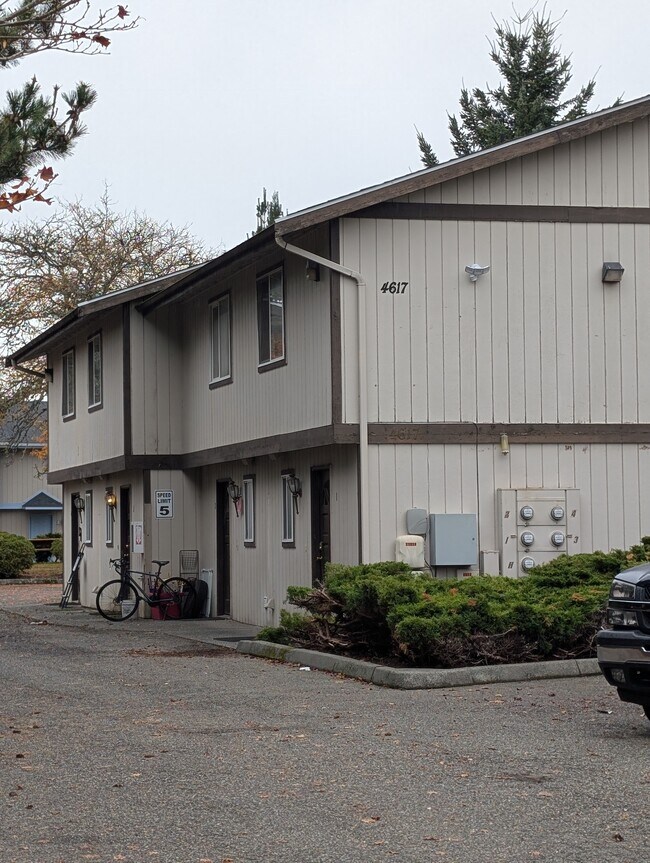 Photo - 4617 80th St NE Unidad #1