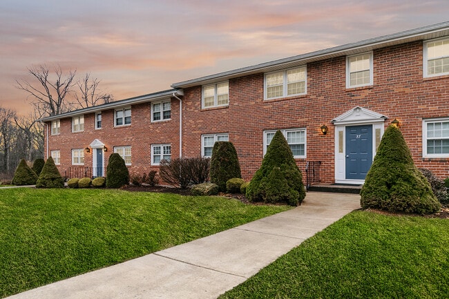 Mount Vernon Building - Mount Vernon Apartments