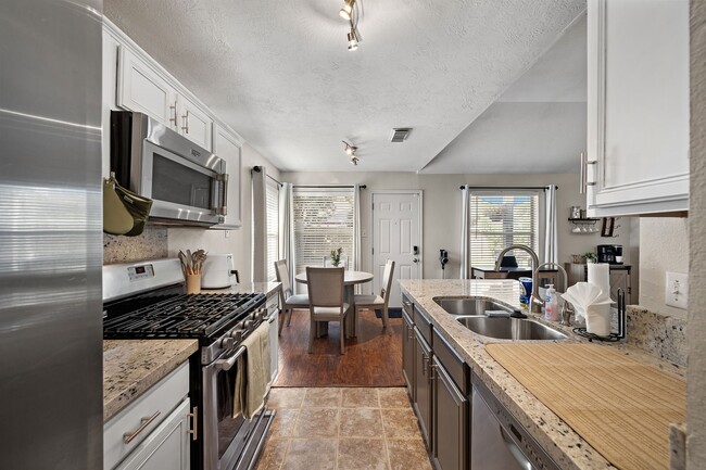 Photo - 18315 Beaverdell Dr