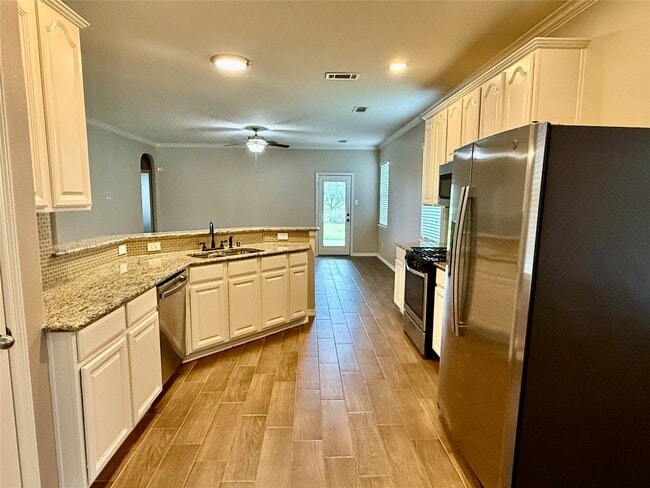 Photo - 13115 Southern Valley Dr