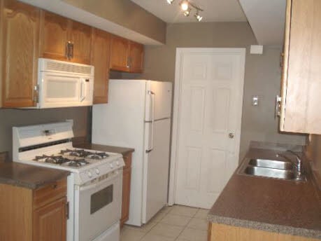 Photo - 327 Carthage Ct