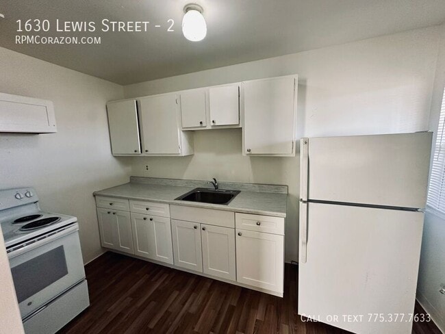 Photo - 1630 Lewis St Unit 2