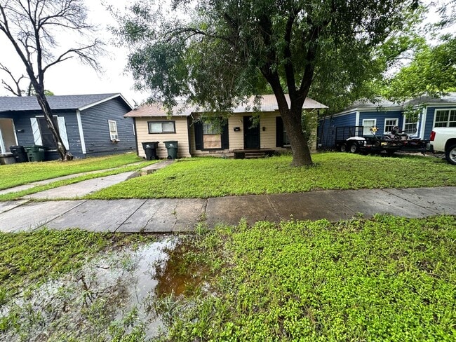 Photo - 1303 S 19th St Unidad B