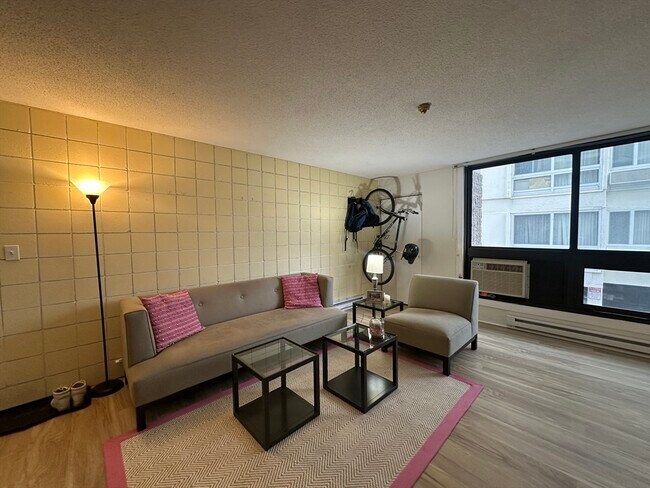 Photo - 35 Trowbridge St Unit 1C