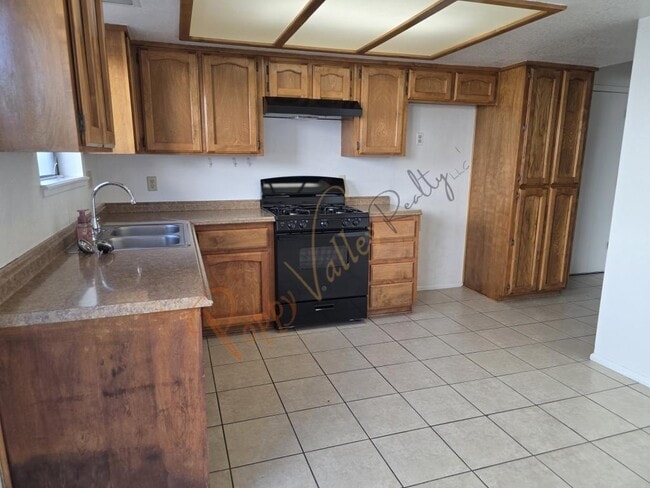 Photo - 1811 Motor Ave
