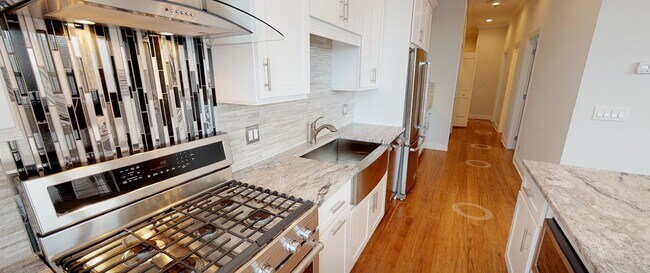 Photo - 847 S Wells St