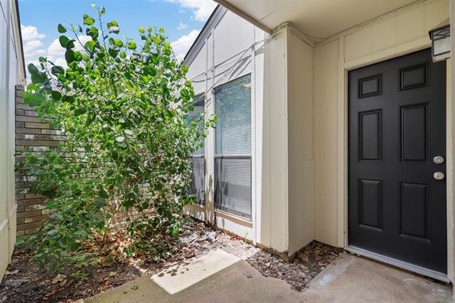 Building Photo - 10306 Stoney Brg Ct Rental