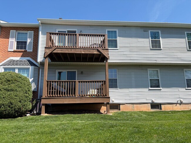 Photo - Well Maintained 2nd Floor Condo Now Available in Northridge Estates
