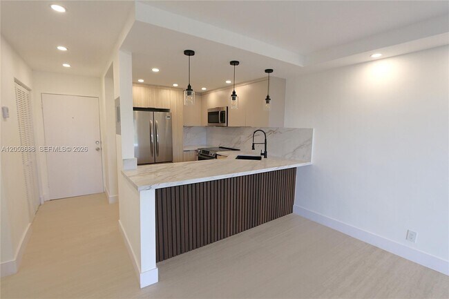 801 NW 47th Ave Unit 518W