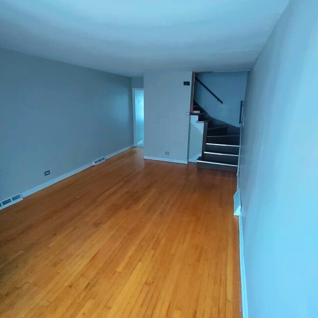 Photo - 2430 E 73rd St