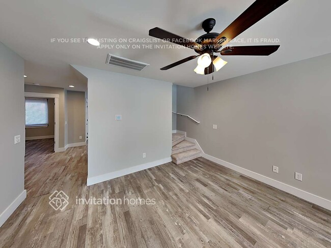 Photo - 524 W Main St