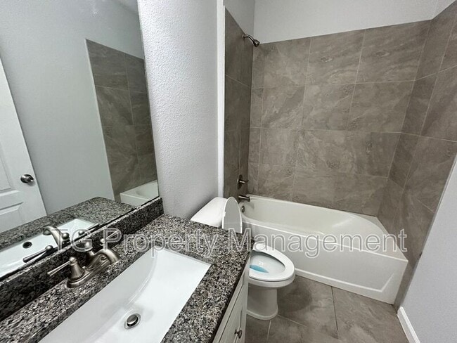 Photo - 4640 Ave D