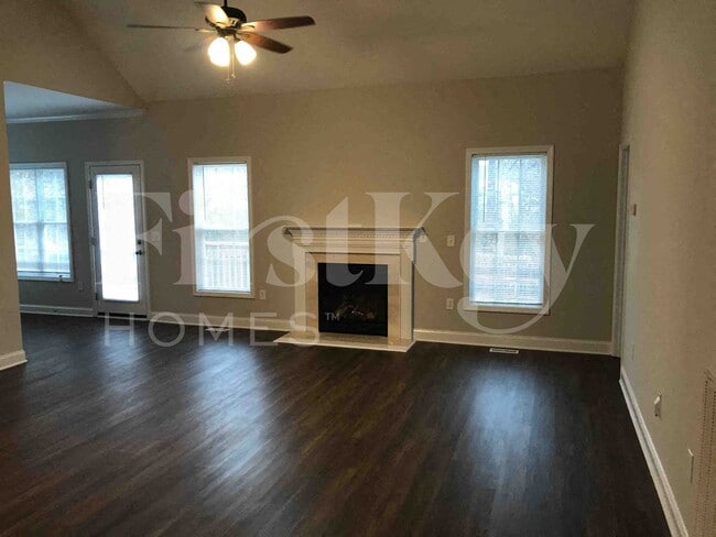 Photo - 2215 Charles Towne Ct